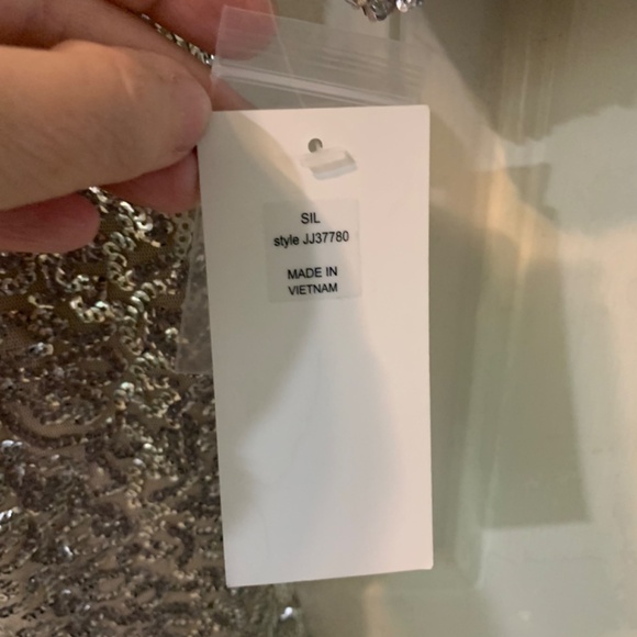 Special occasions Dress - Picture 3 of 4